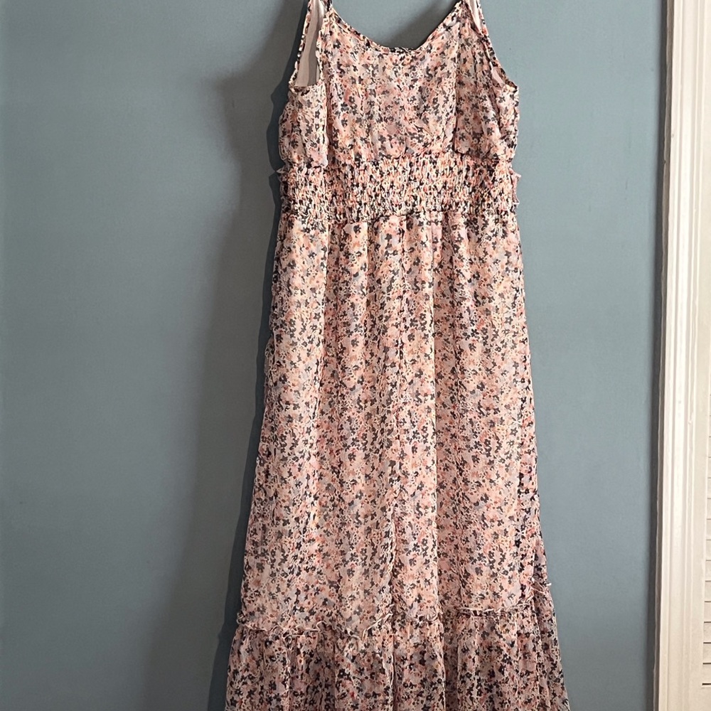 SELLING CHARLOTTE RUSSE DRESS 👗 SIZE XL FLORAL COLOR SLEEVELESS BNWT - Picture 4 of 16